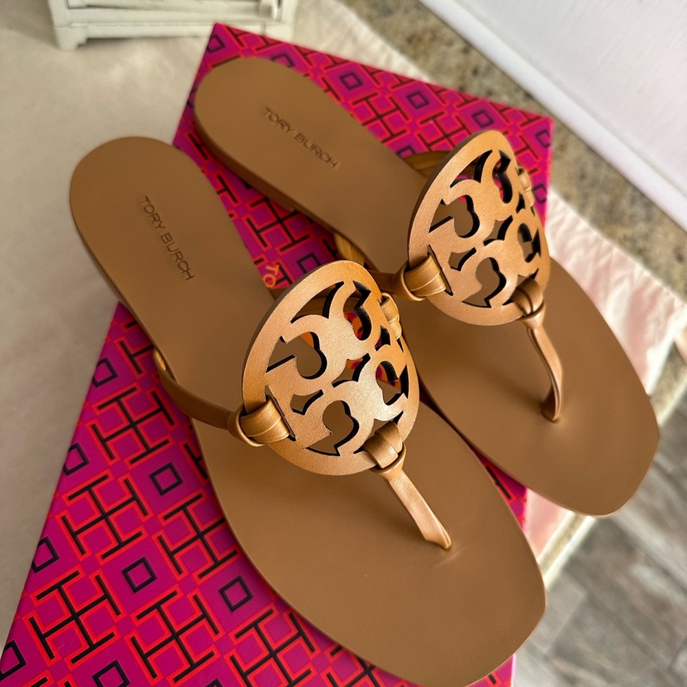 Tory Burch miller sandal sand great condition only few walks - Picture 6 of 7